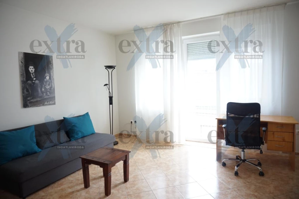 For rent brick flat, Szeged