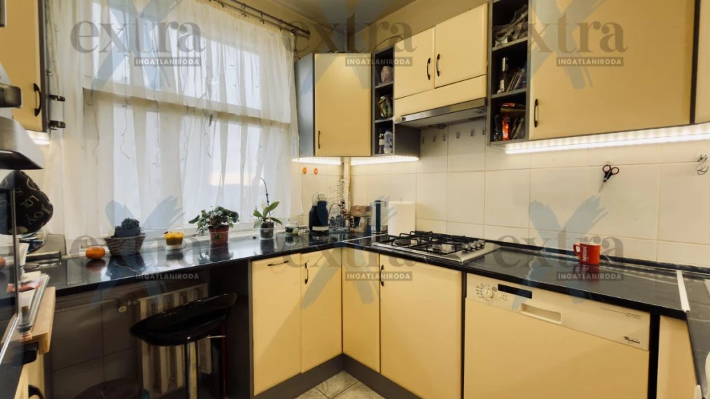 For sale panel flat, Szeged