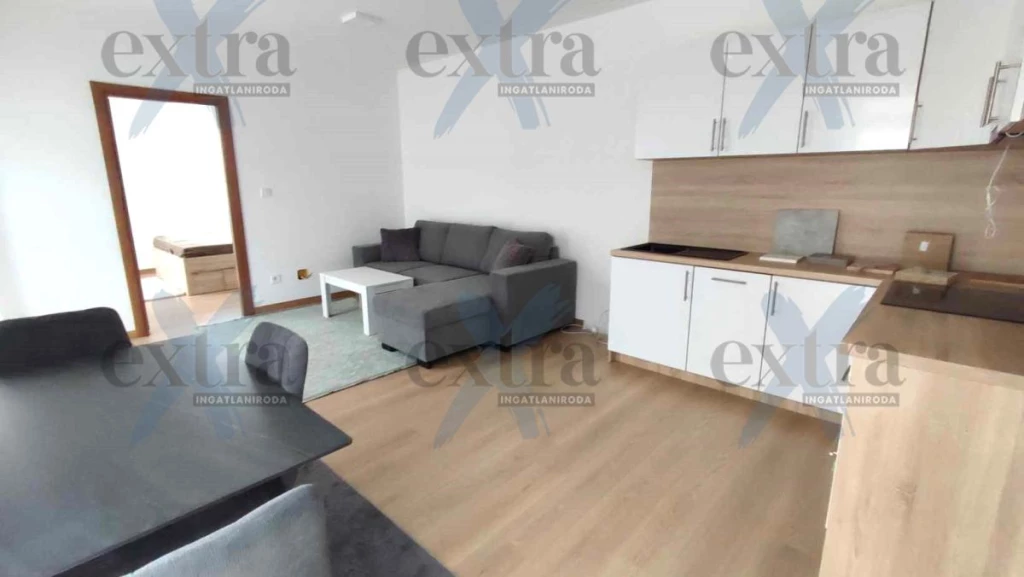 Lakhatási megoldás a nyugdíjas évekre, saját tulajdonú, kertkapcsolatos társasházi lakások Eladók!