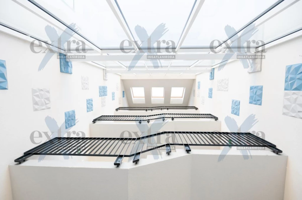 Különleges hangulatú, tágas lakás…