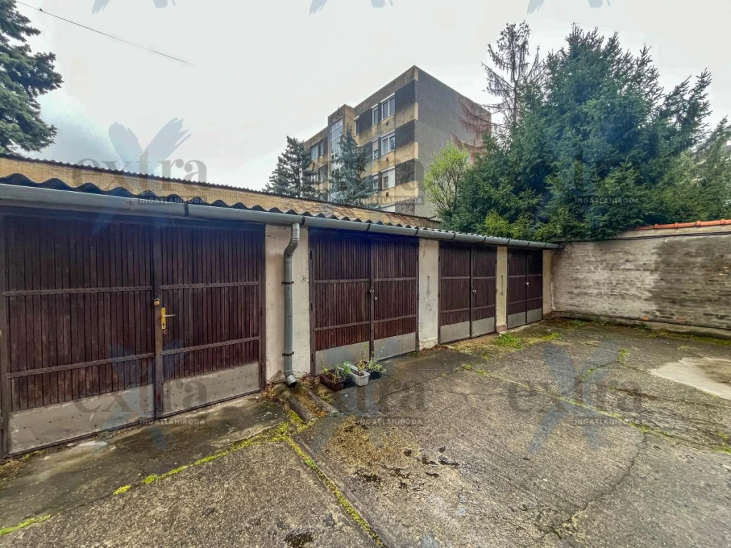Kiadó garázs Szeged belvárosában