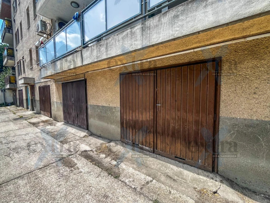 c3-1-name c2-74-name, Szeged
