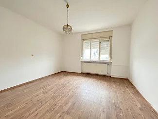 Eladó családi ház, Farád