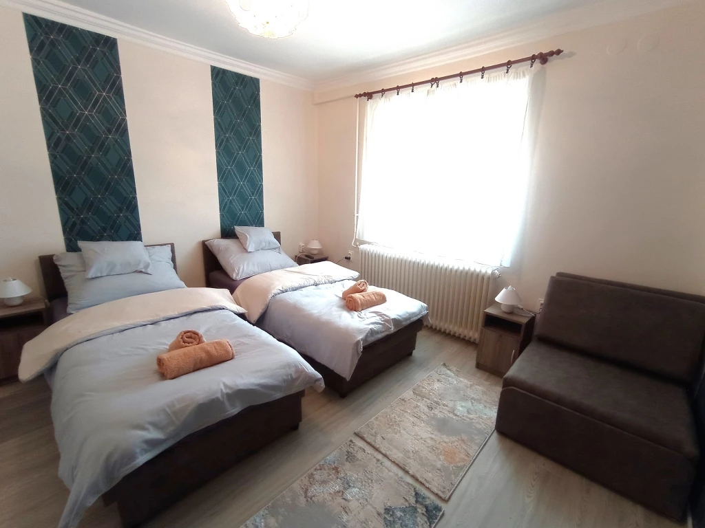 For rent hotel, inn, Debrecen, Tégláskert