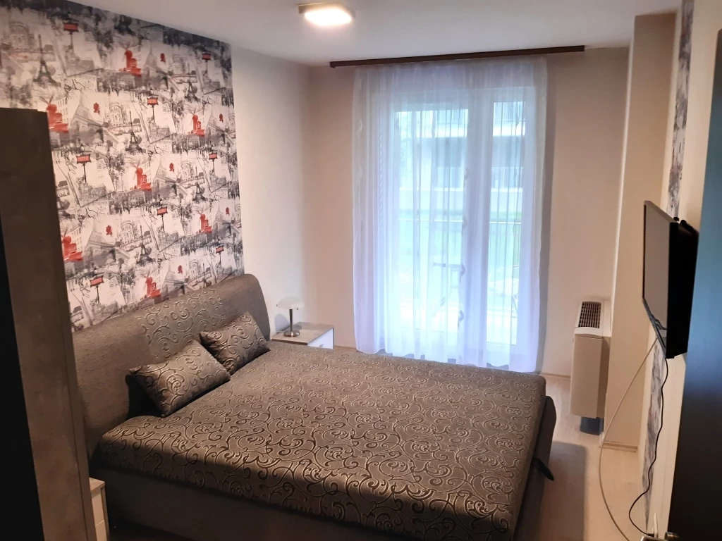 Dóczy Parkban 2 szobás lakás kiadó