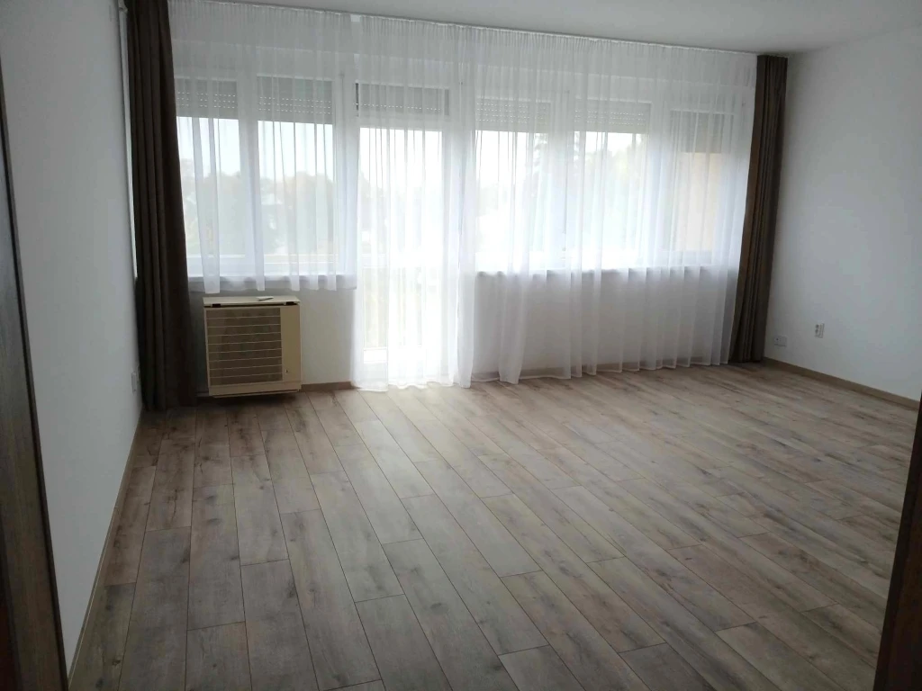 c3-1-name c2-19-name, Debrecen, Széchenyikert