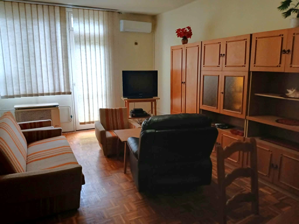 Bem térhez közel 1,5 szobás lakás eladó