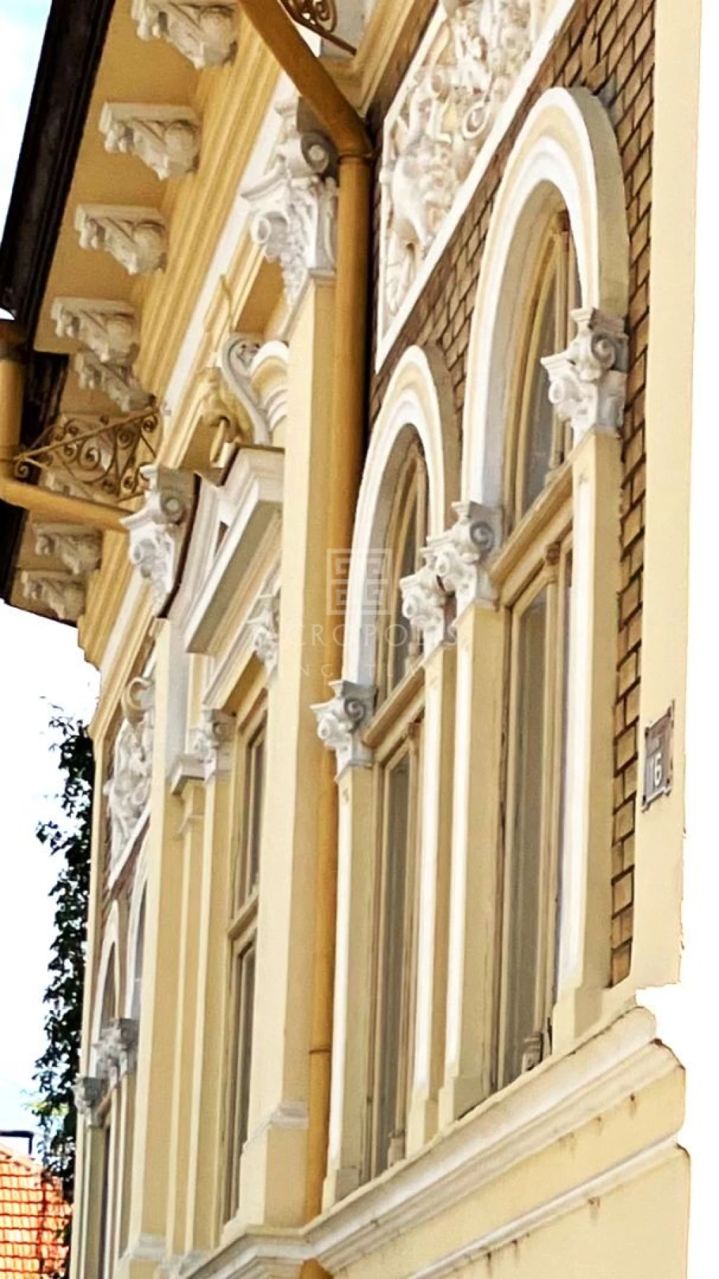 Nagykőrös központjában családi villa eladó