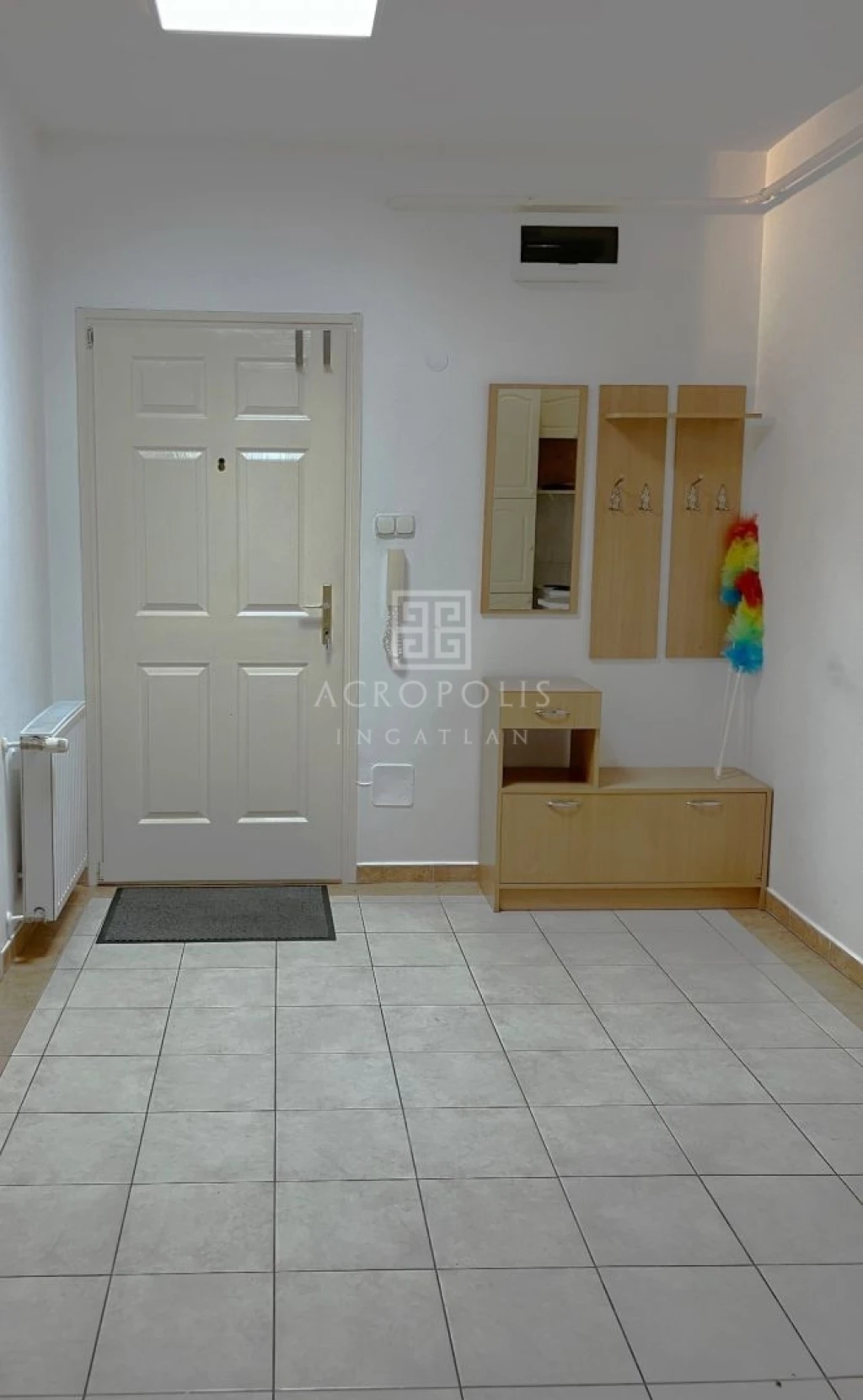 Kecskeméten belvárosban 2 szoba + nappalis lakás  kiadó