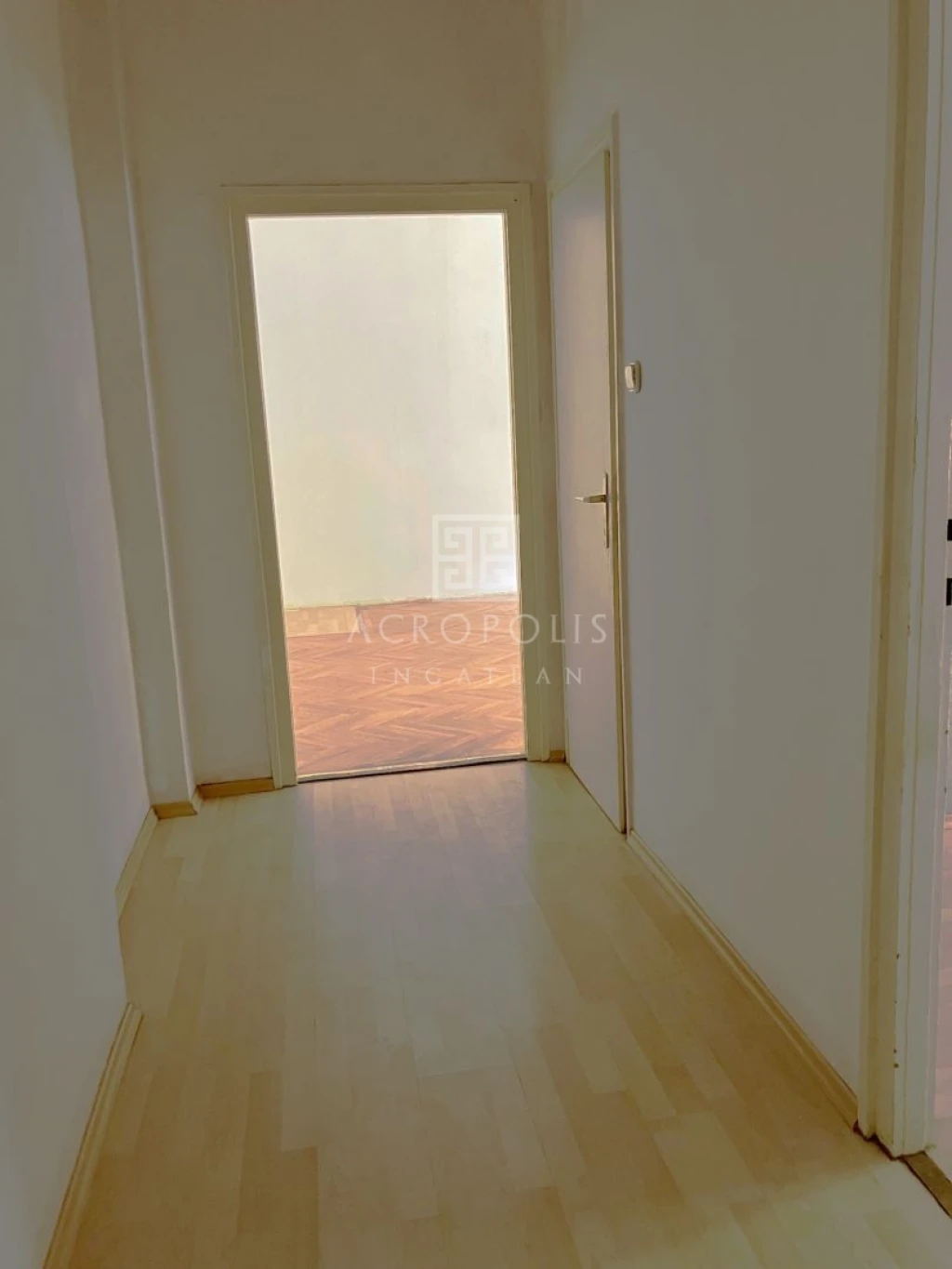 Kecskemét belvárosában 40 m2-es felújítandó lakás eladó