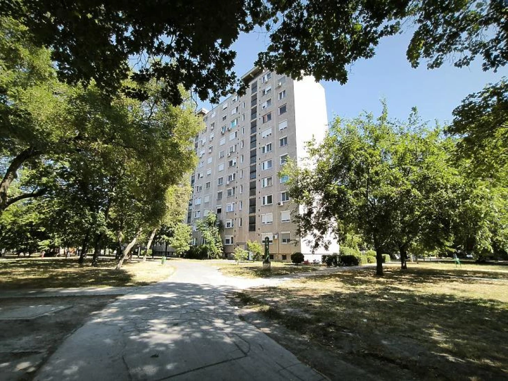 Eladó iroda, irodaház, Budapest IV. kerület, Újpest