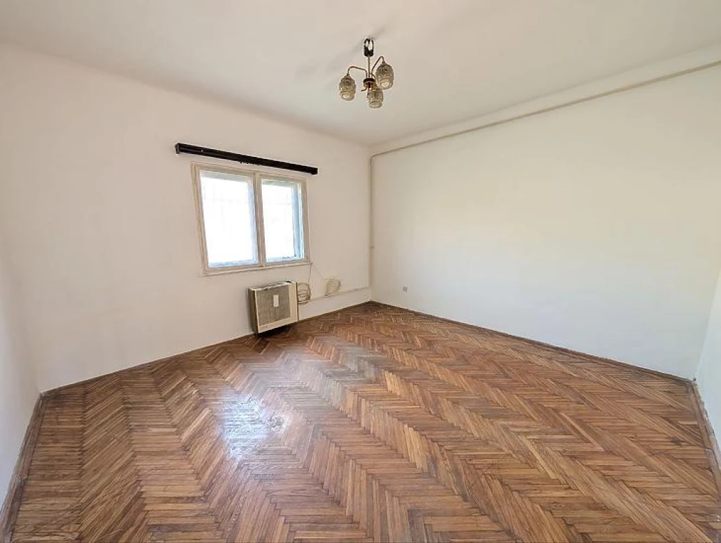 For sale brick flat, Budapest IV. kerület, Újpest