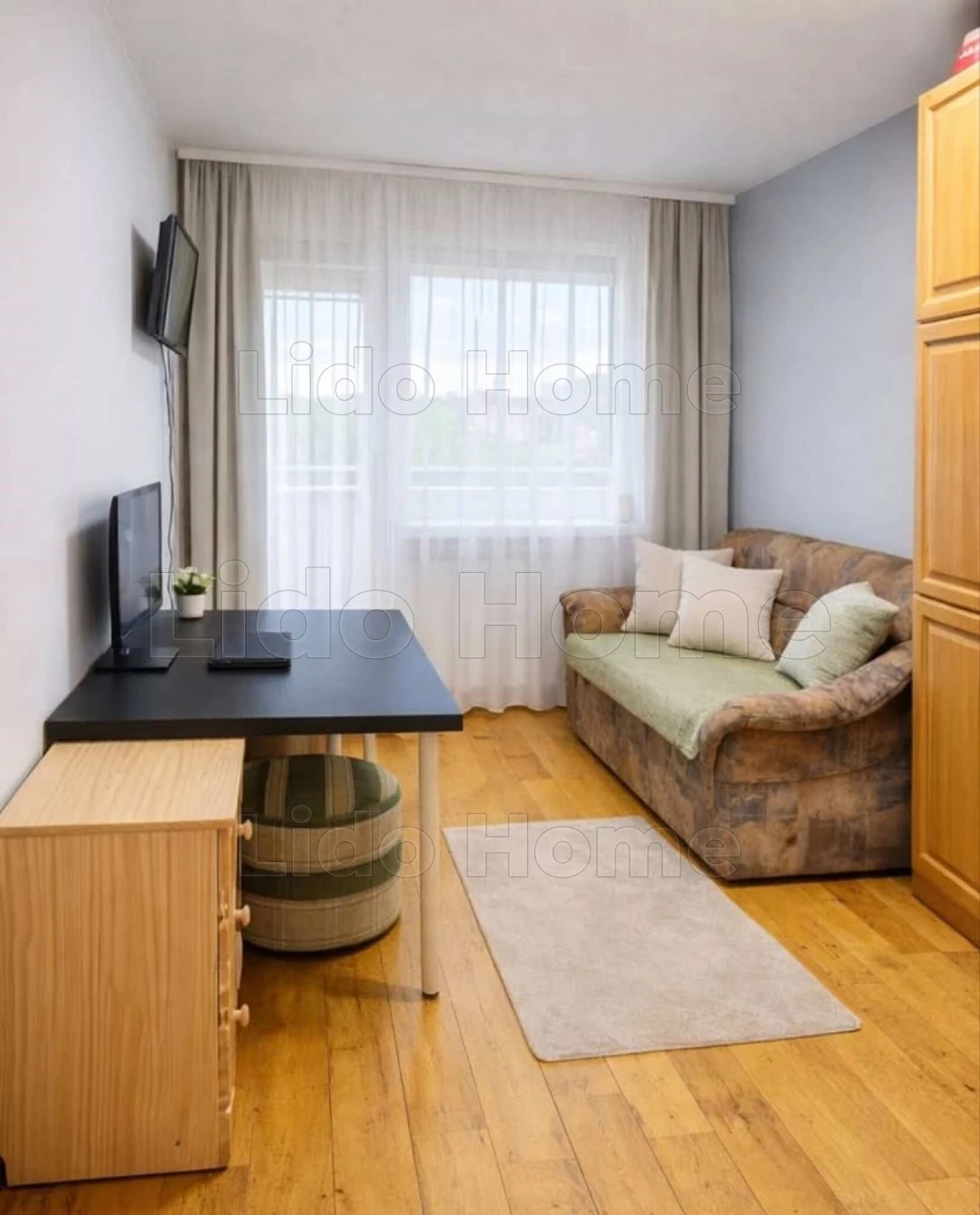 Első emeleti erkélyes lakás eladó!