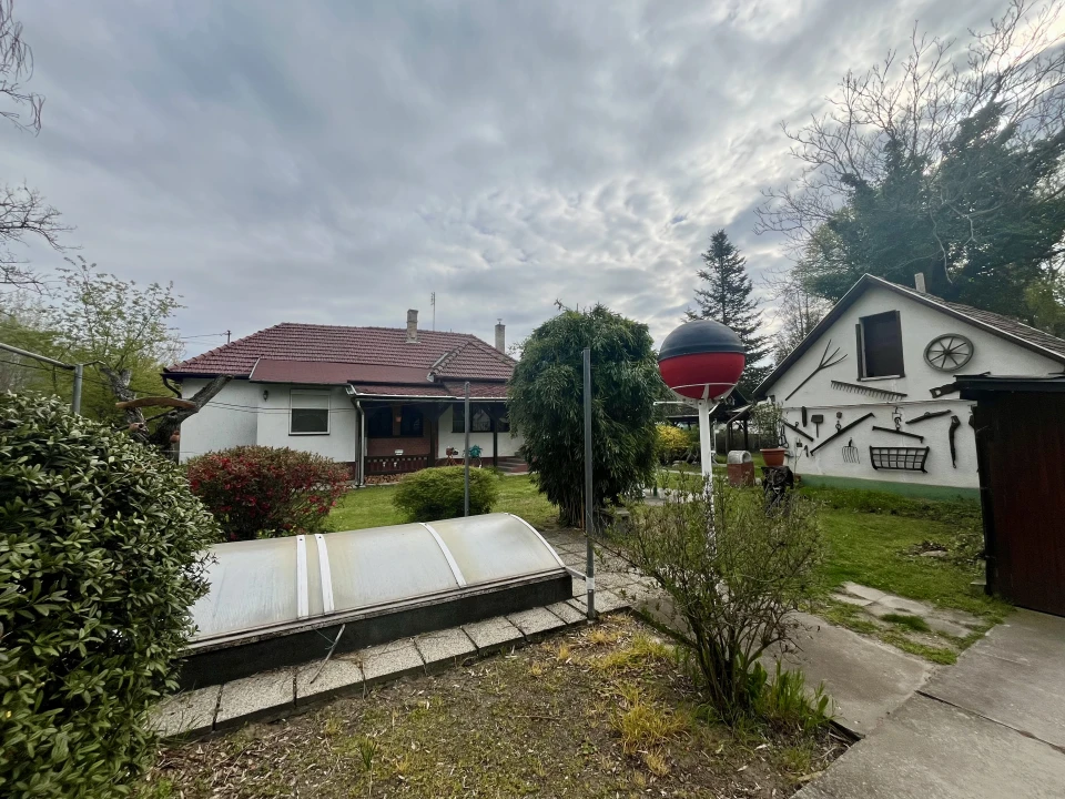 Eladó tanya, Albertirsa