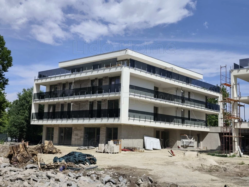 ELADÓ ÚJ ÉPÍTÉSŰ APARTMANOK BALATONALMÁDIBAN KÖZVETLENÜL A STRAND MELLETT