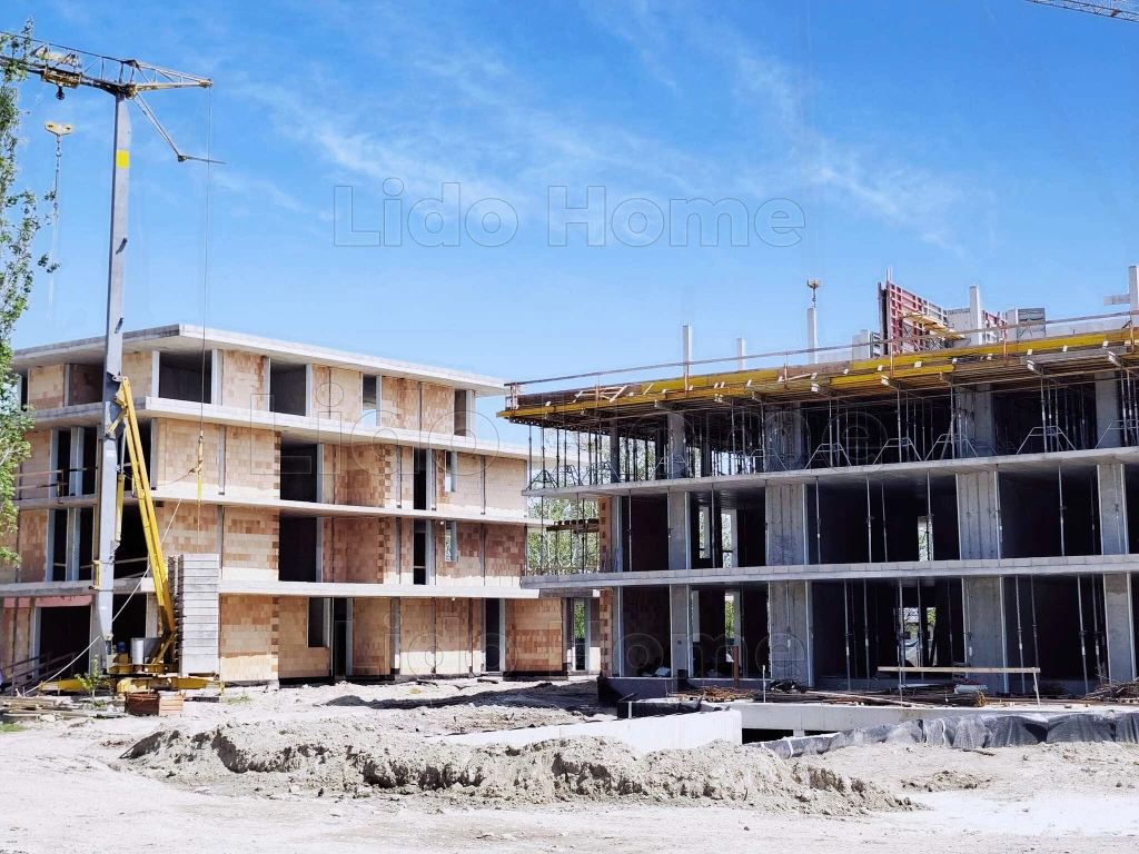 ELADÓ ÚJ ÉPÍTÉSŰ APARTMANOK BALATONALMÁDIBAN KÖZVETLENÜL A STRAND MELLETT