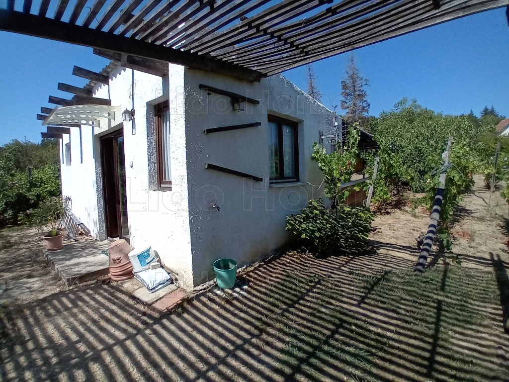 ELADÓ RÉSZPANORÁMÁS GAZDASÁGI ÉPÜLET ALSÓÖRSÖN