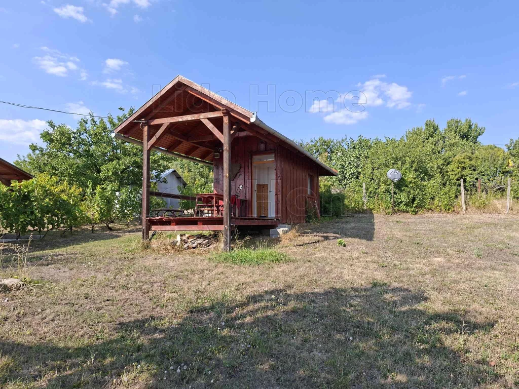 For sale closed garden, Várpalota