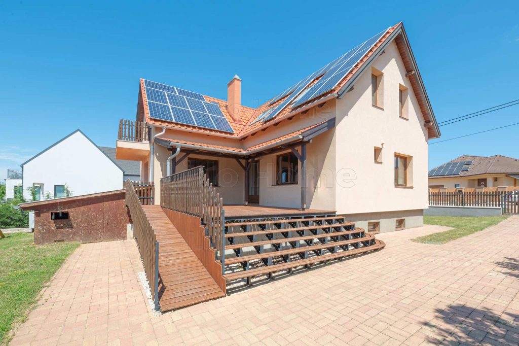 For sale house, Nemesvámos