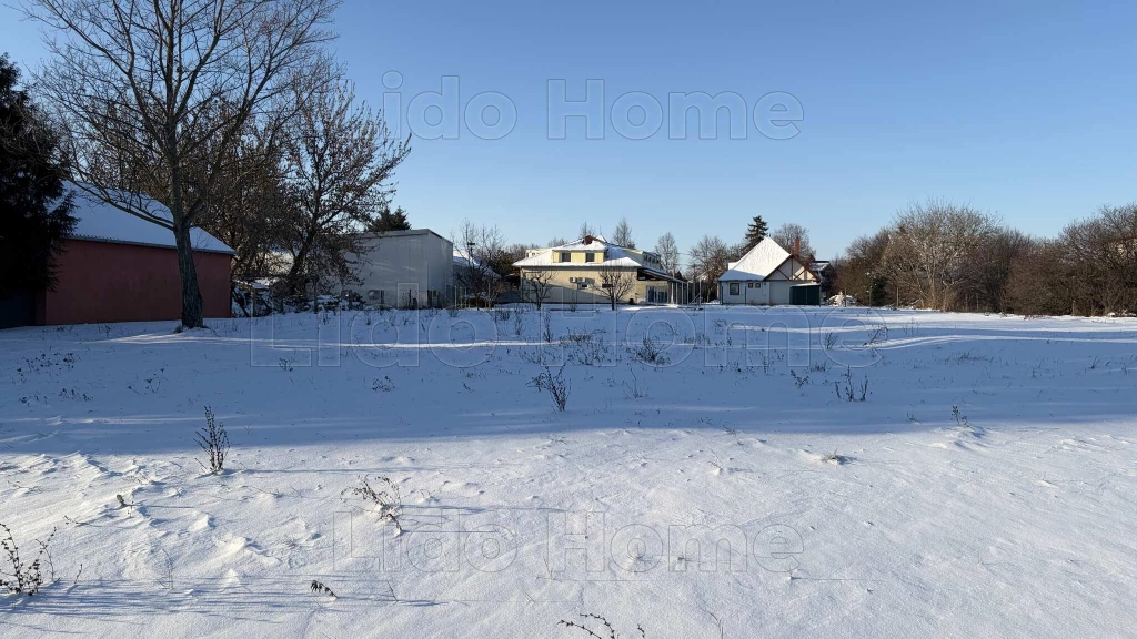 Balatonfőkajár csendes utcájában építési telek eladó