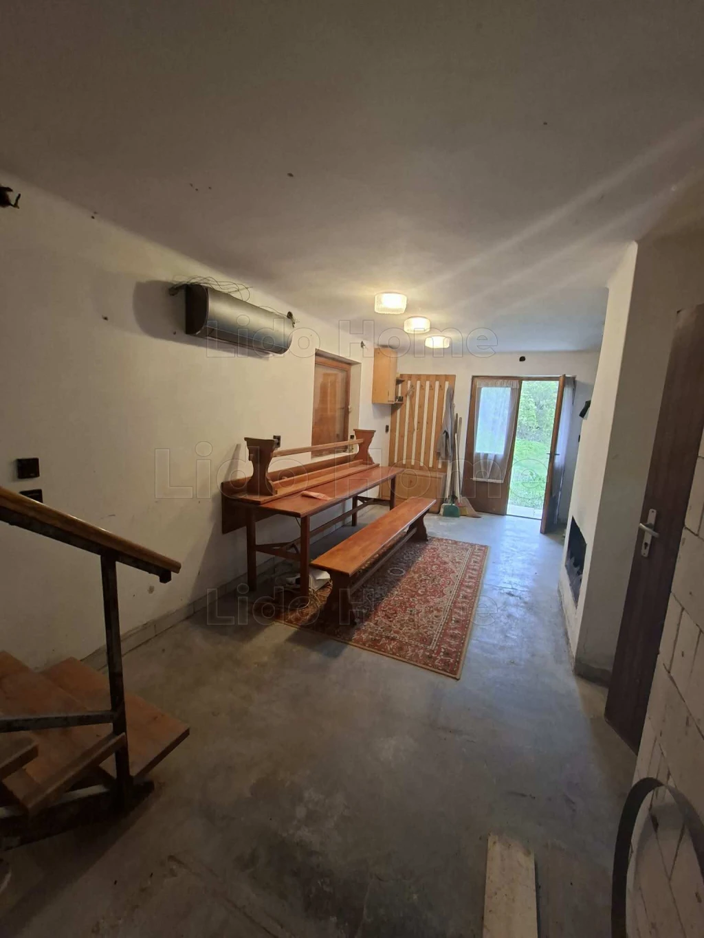 Hangulatos kétszintes présház pincével Balatonfőkajáron!