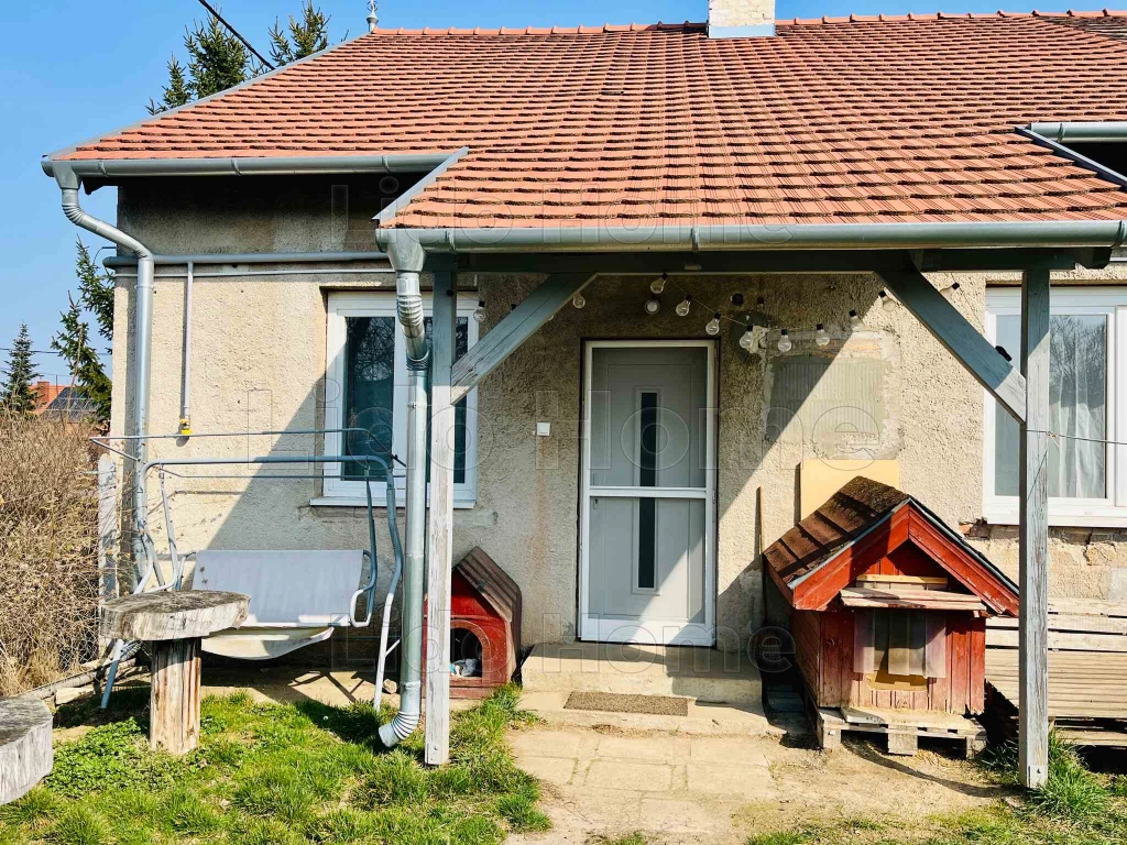 c3-1-name c2-82-name, Veszprém