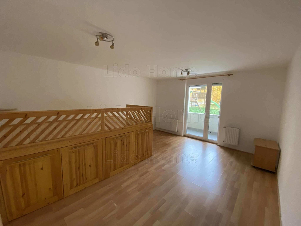 c3-1-name c2-19-name, Veszprém