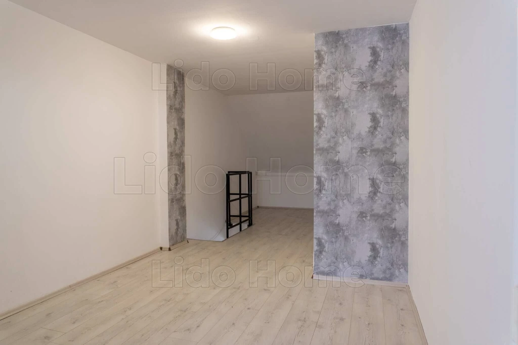 Balatonfüredi panorámás sorházi lakás eladó