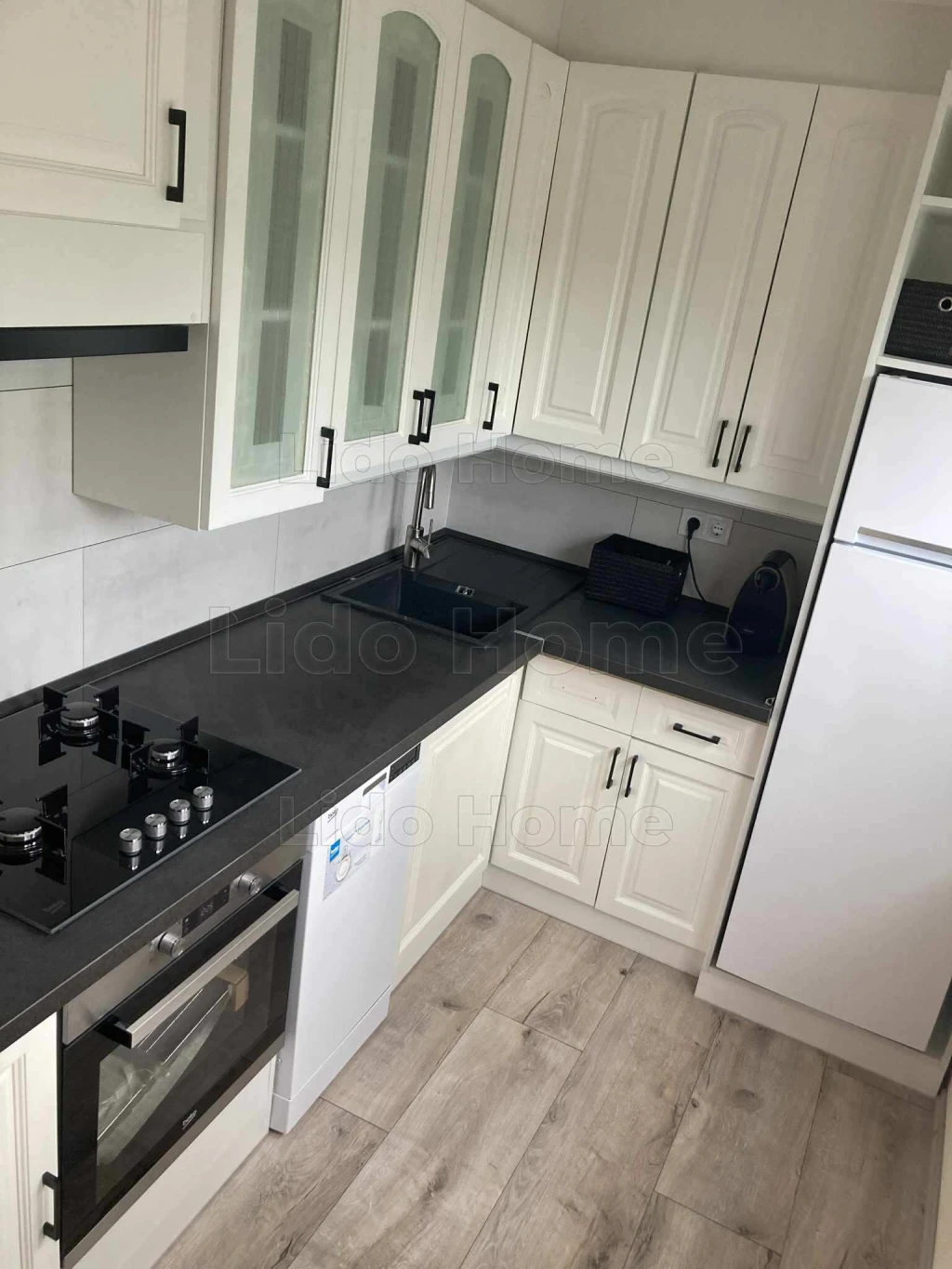 c3-1-name c2-20-name, Veszprém