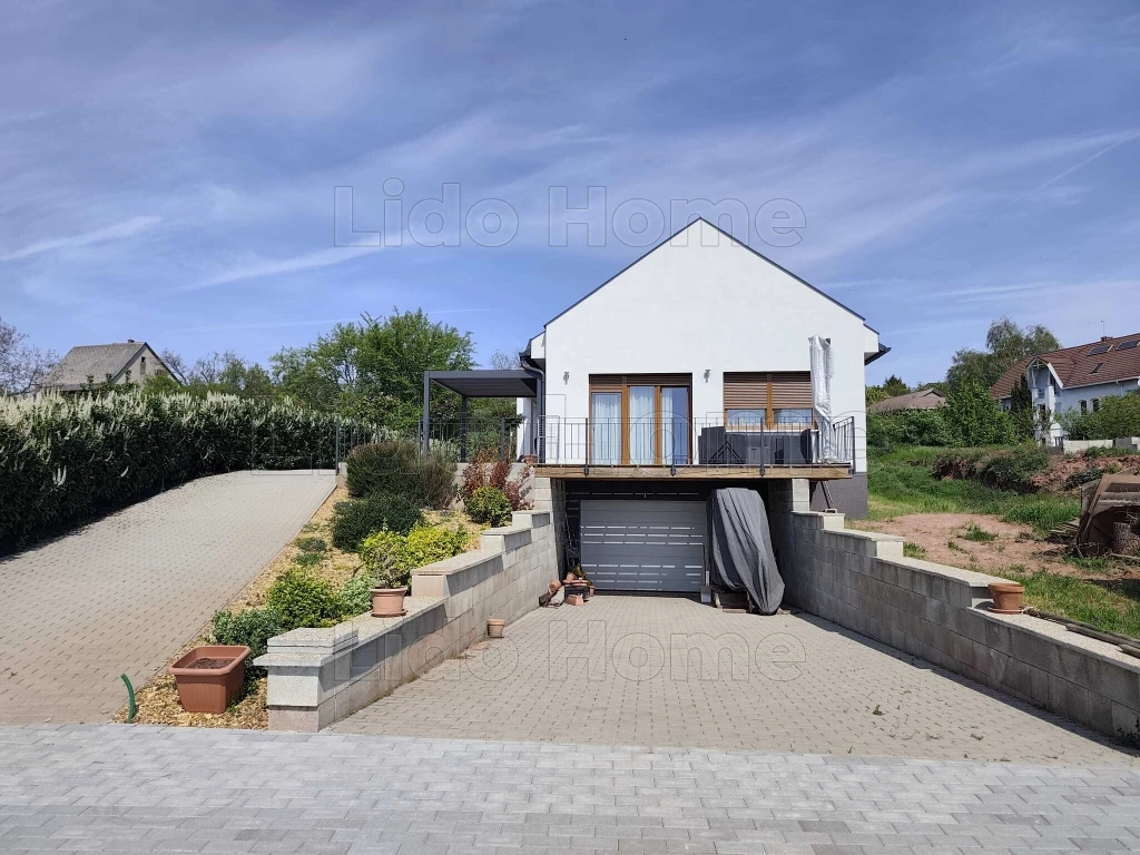 c3-1-name c2-1-name, Felsőörs