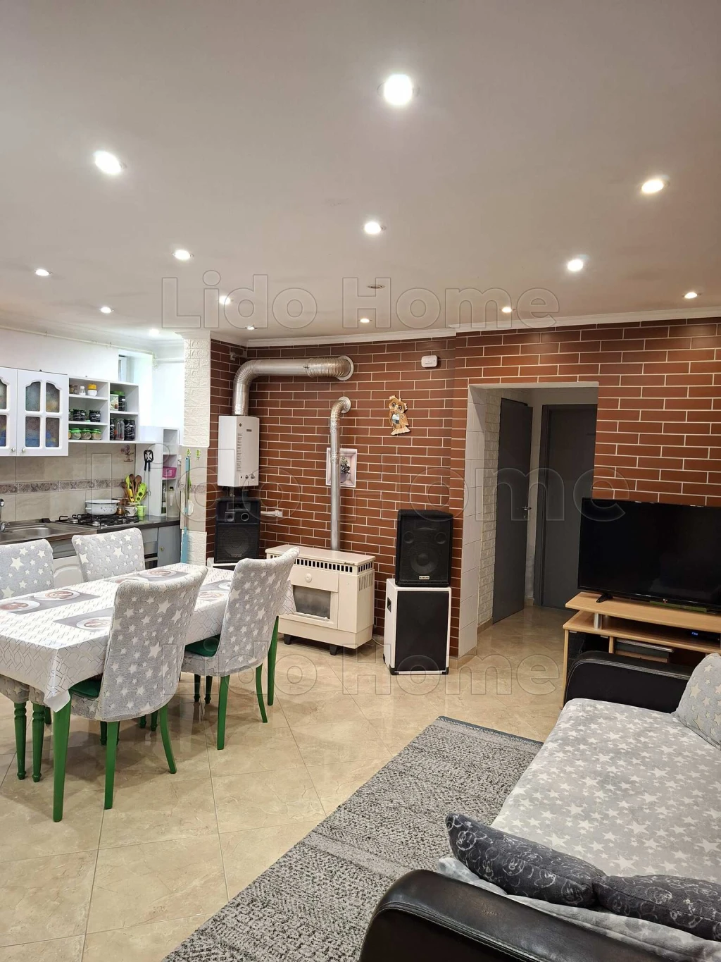 Eladó Három Szobás Családi Ház Herenden!