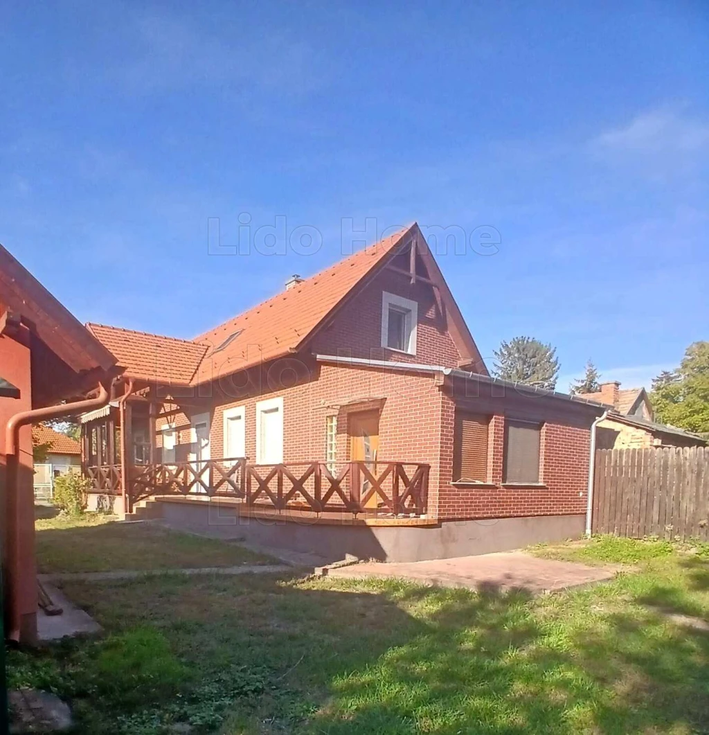 c3-1-name c2-1-name, Balatonfőkajár