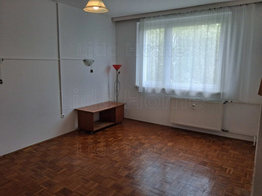 ELADÓ KETTŐ SZOBÁS LAKÁS VESZPRÉMBEN AZ EGYETEMVÁROSRÉSZBEN