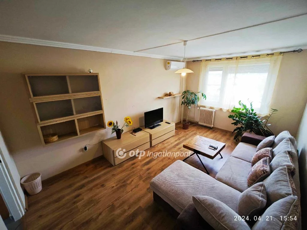 For sale panel flat, Tiszaújváros, Tiszaújváros