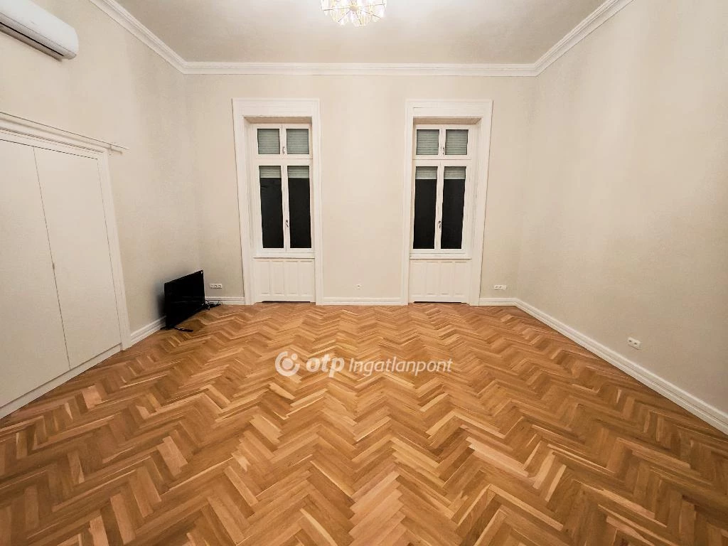 Eladó téglalakás, Budapest V. kerület, Belváros