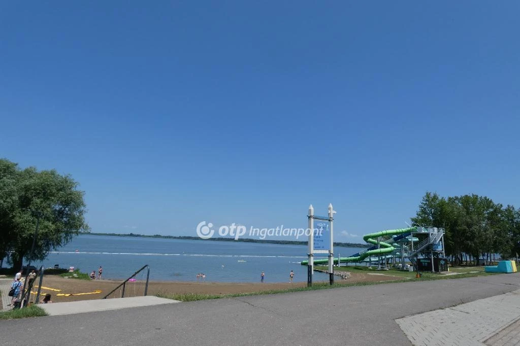 Eladó üdülő, nyaraló, Abádszalók, Tisza-tó