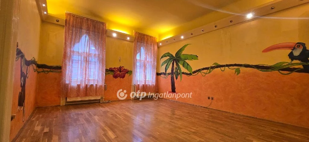 For sale brick flat, Budapest VII. kerület, Blaha Lujza tér