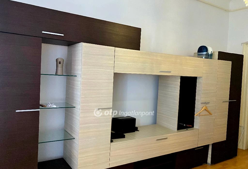 Eladó téglalakás, Budapest VIII. kerület, Füvészkert