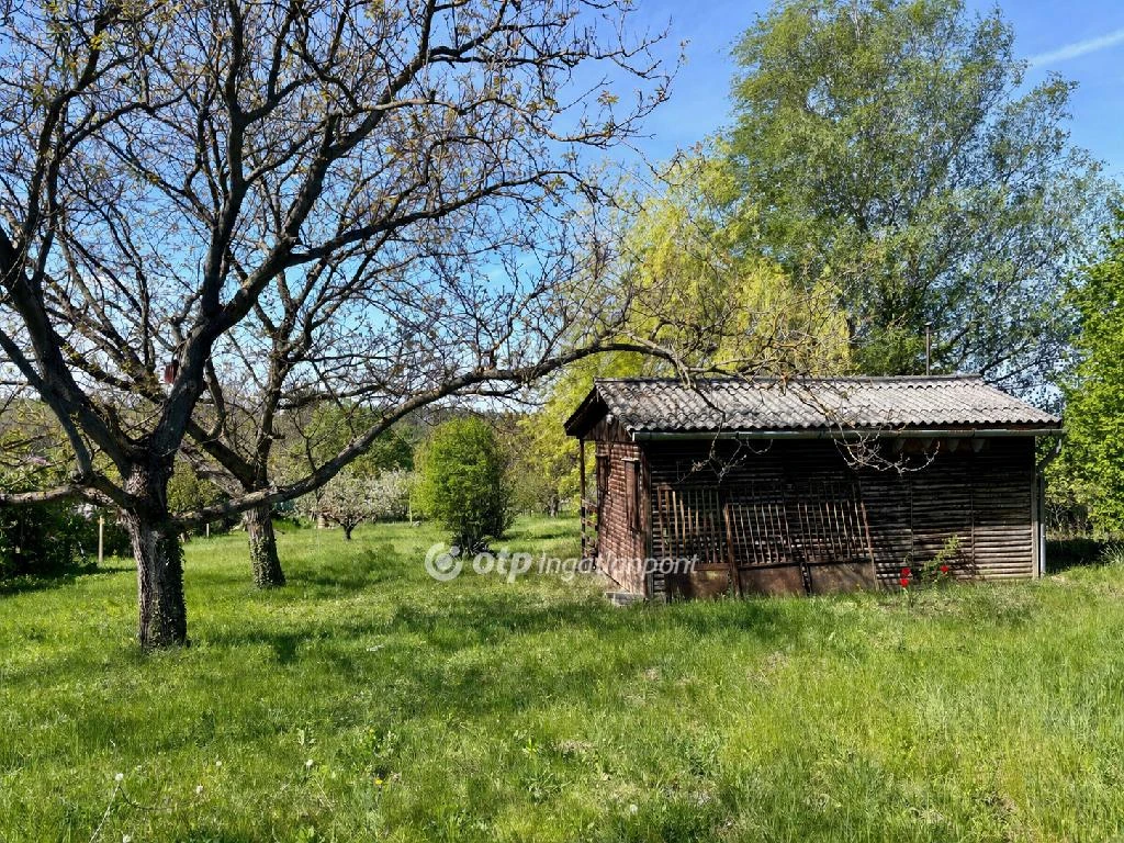 Eladó építési telek, Páty, Mézeshegy