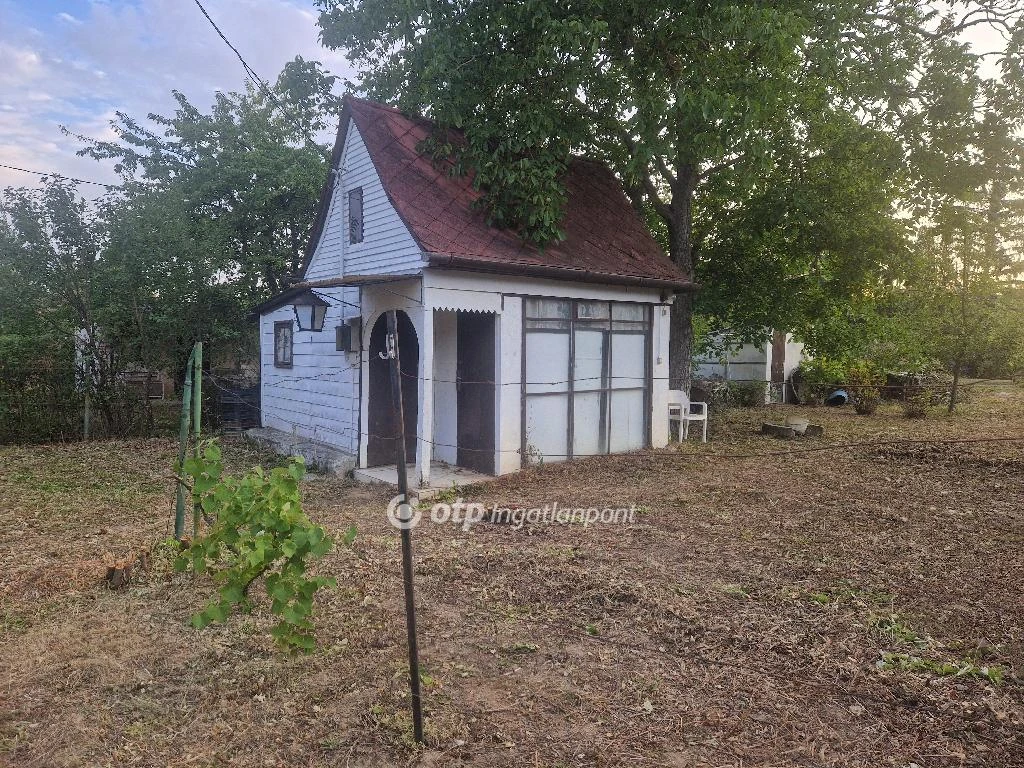 Eladó építési telek, Szombathely, Parkerdő