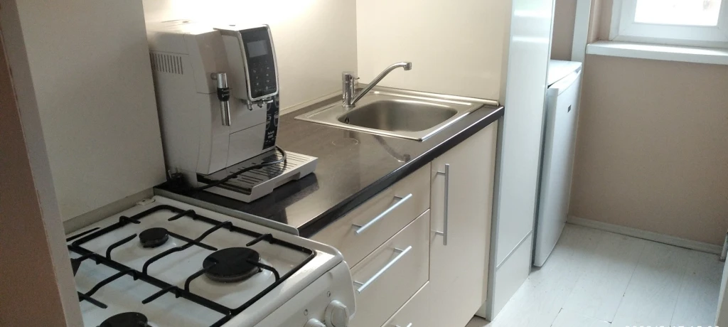 c3-1-name c2-20-name, Miskolc, Avas