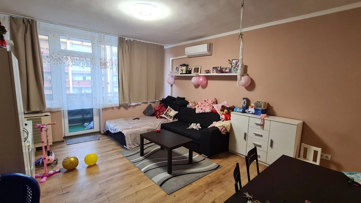 c3-1-name c2-19-name, Székesfehérvár, Széchenyi utca