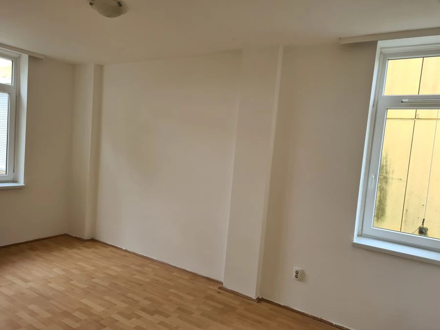 Eladó téglalakás, Székesfehérvár, Horog utca