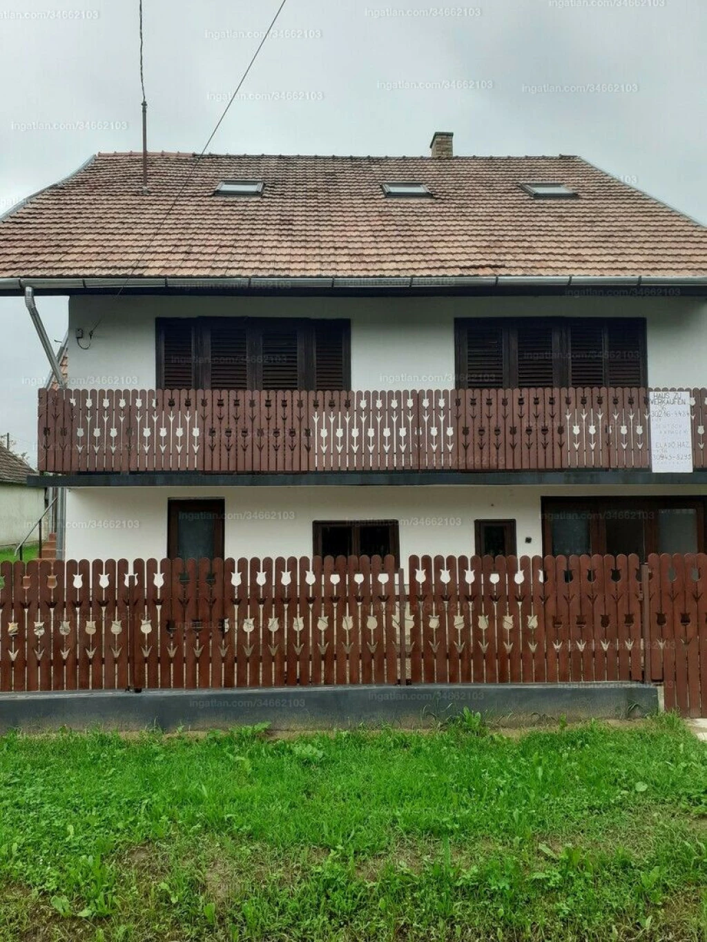 A Balatontól 25 km-re délre, Mesztegnyő községben eladó egy többgenerációs családi ház.