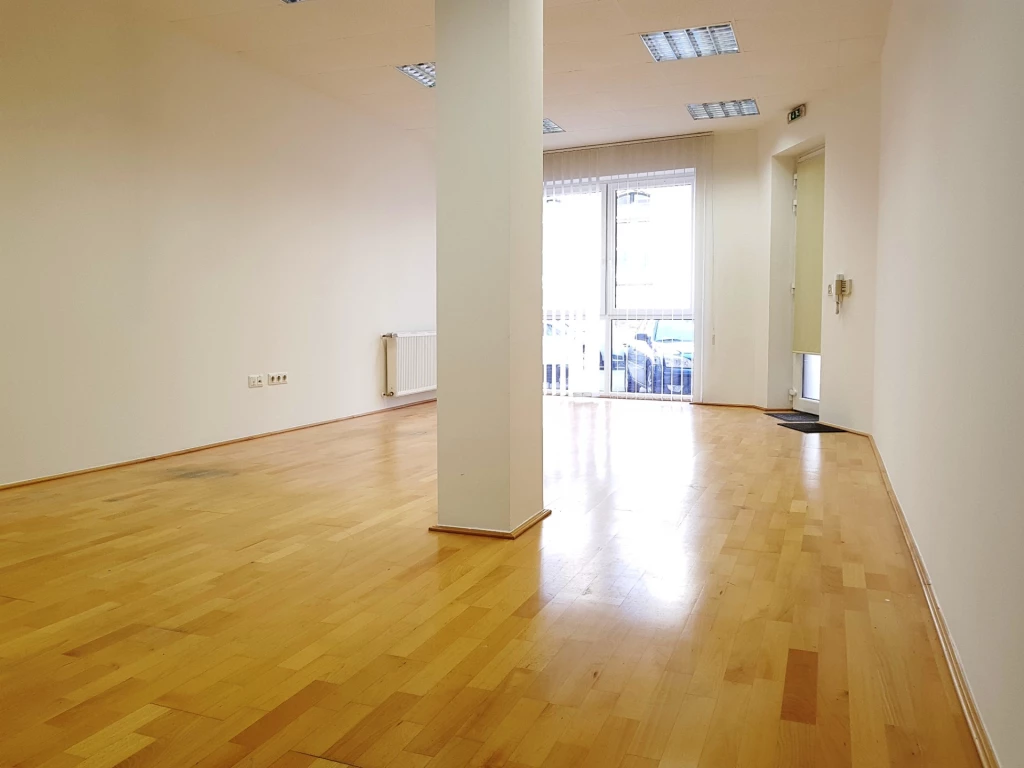 For sale store, Budapest IX. kerület, Mester utca