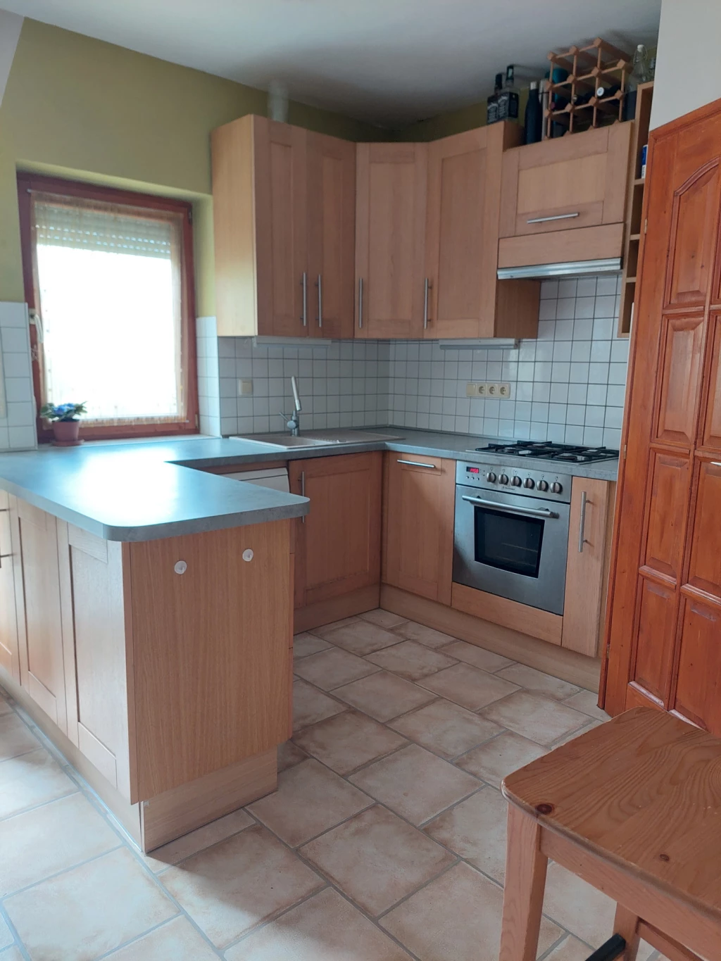 DUNAKESZIN NAPPALI PLUSZ 2 HÁLÓSZOBÁS, DUPLAERKÉLYES LAKÁS KIADÓ!