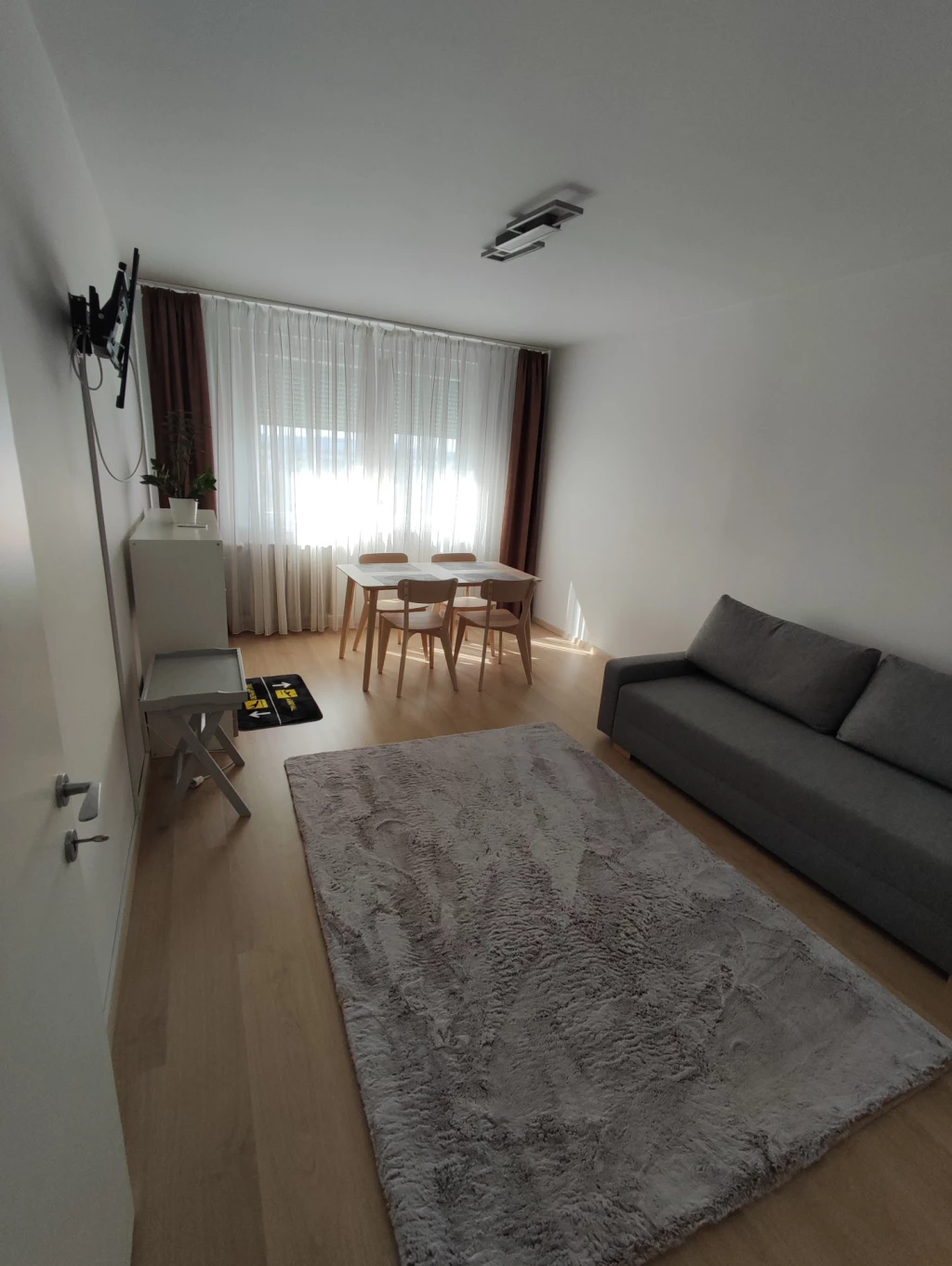 A 18.KERÜLETBEN 2 SZOBÁS, BÚTOROZOTT LAKÁS KIADÓ!