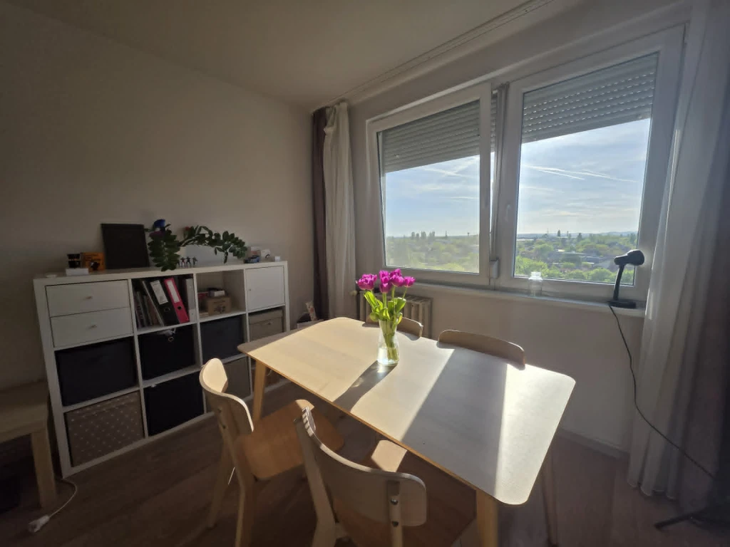 A 18.KERÜLETBEN 2 SZOBÁS, BÚTOROZOTT LAKÁS KIADÓ!