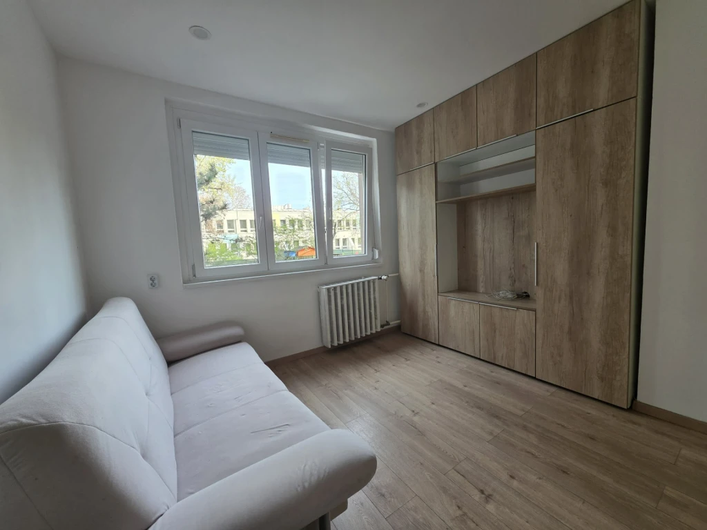 c3-1-name c2-20-name, Budapest XIII. kerület, Gidófalvy Lajos