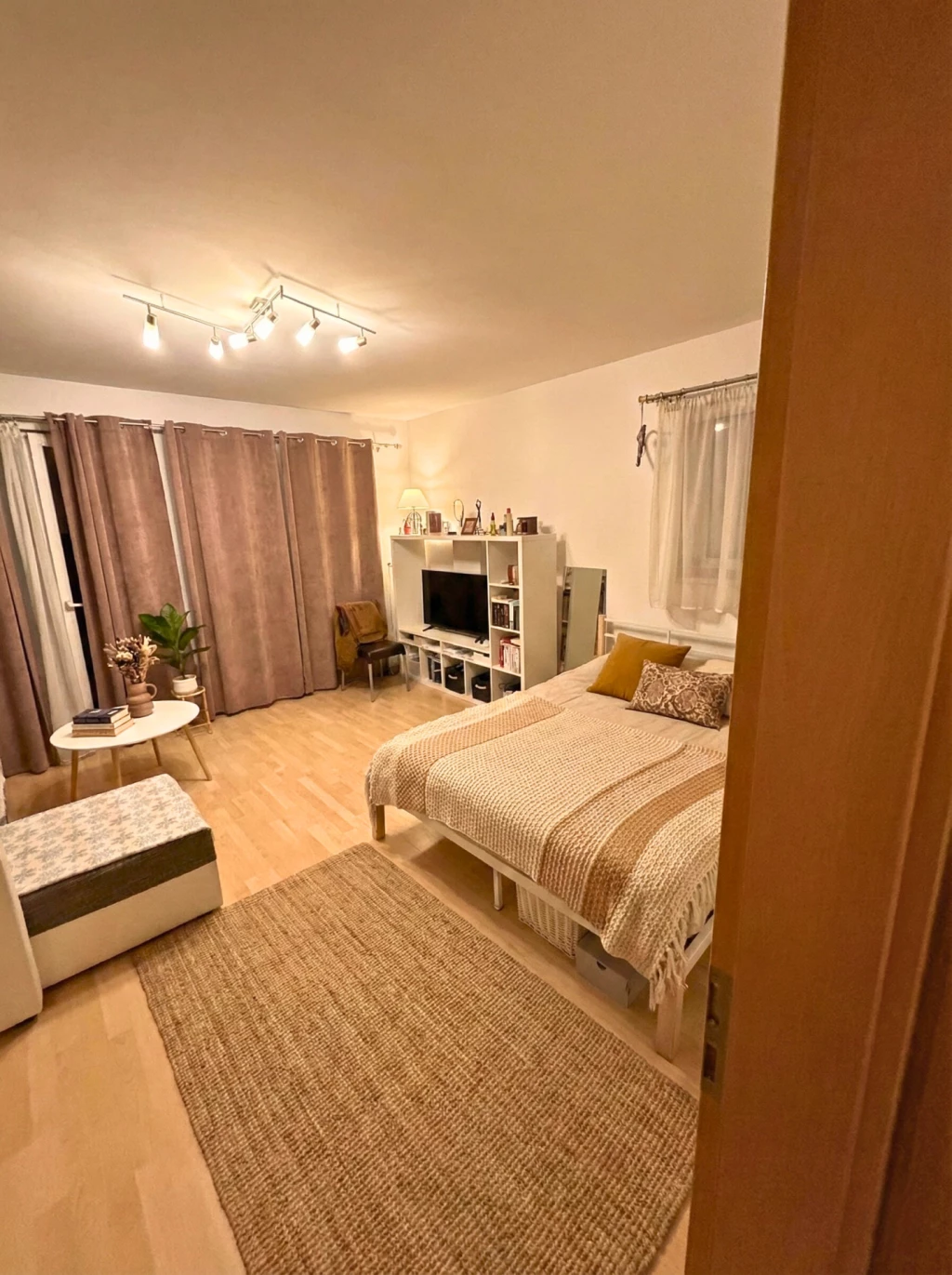 For rent brick flat, Budapest VIII. kerület, Baross utca